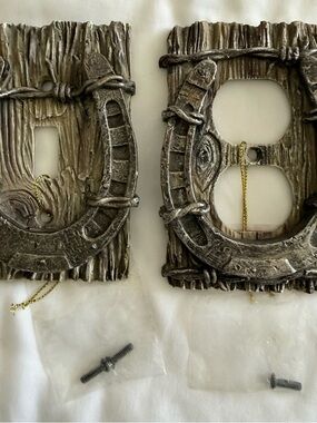 Decorative Wall Face Plate Outlets and Switch Cover Horseshoe Western w/ Screws